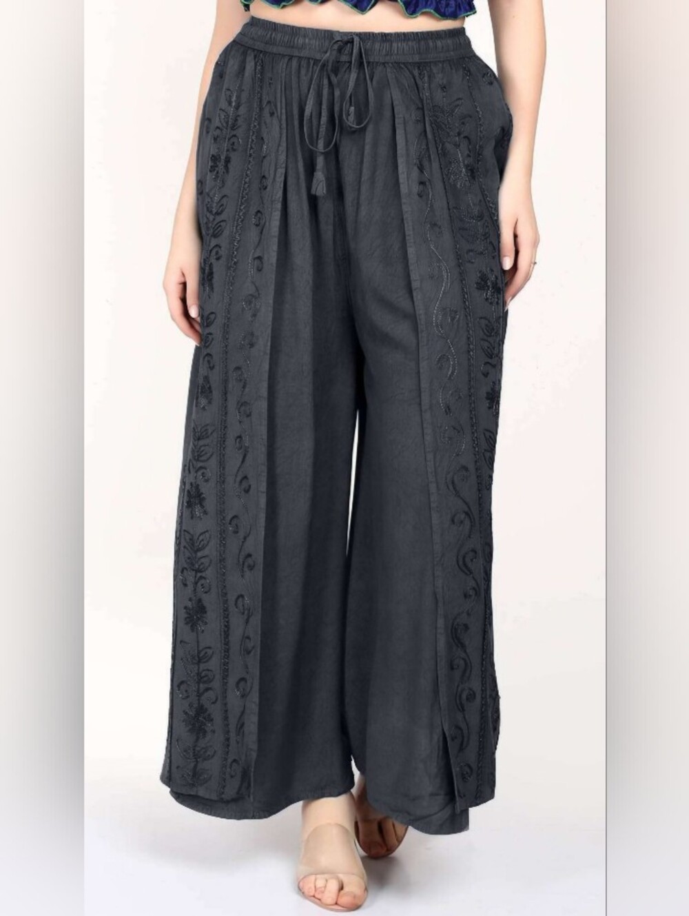 Stonewash Black Front Slit Pants with Embroidery